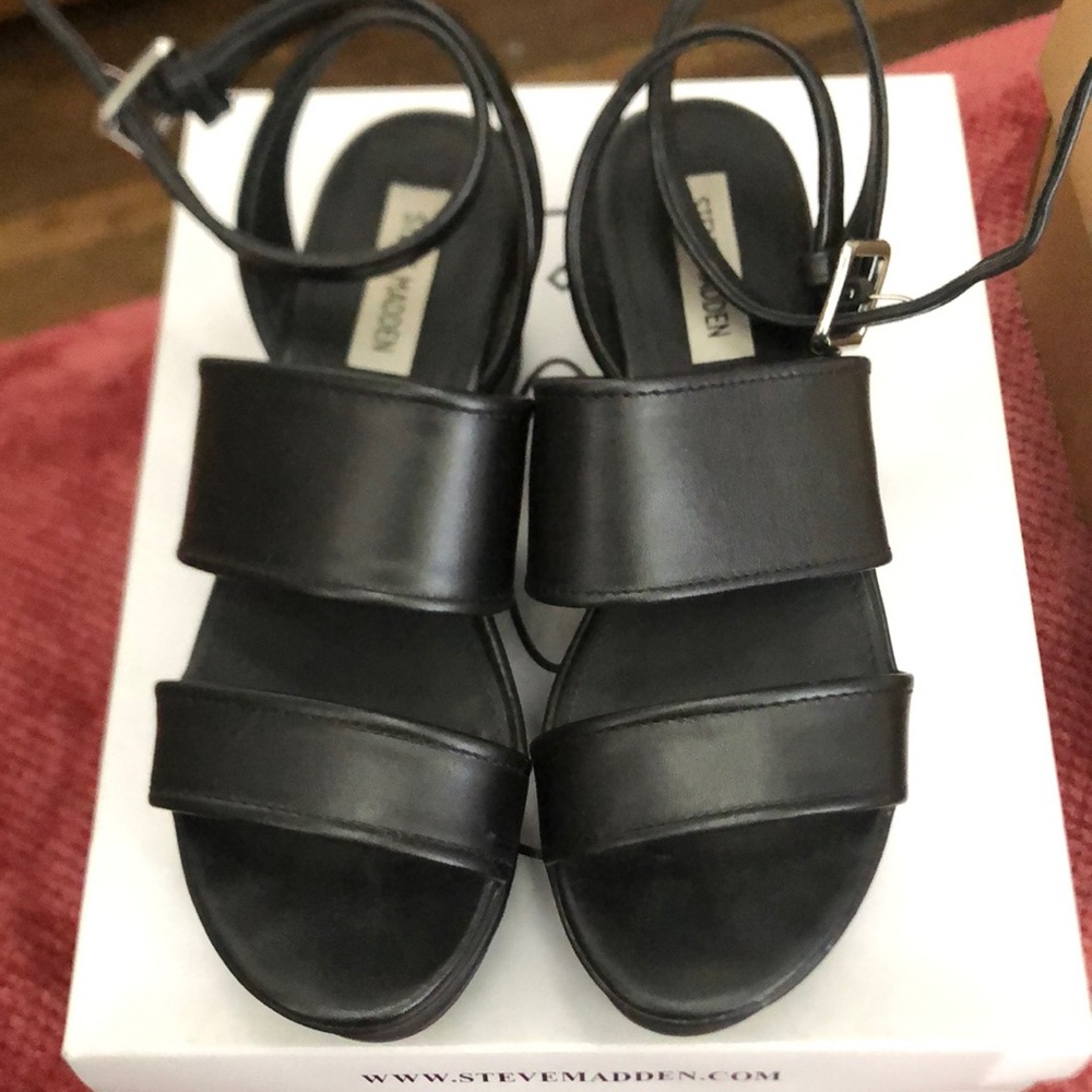STEVE MADDEN SANDAL PLATFORMS